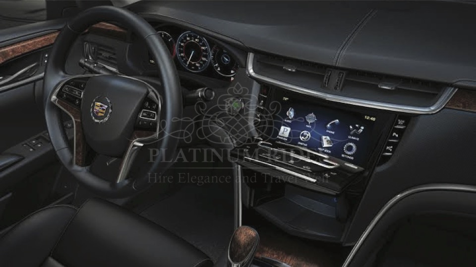 Caddilac-XTS-Interior-01