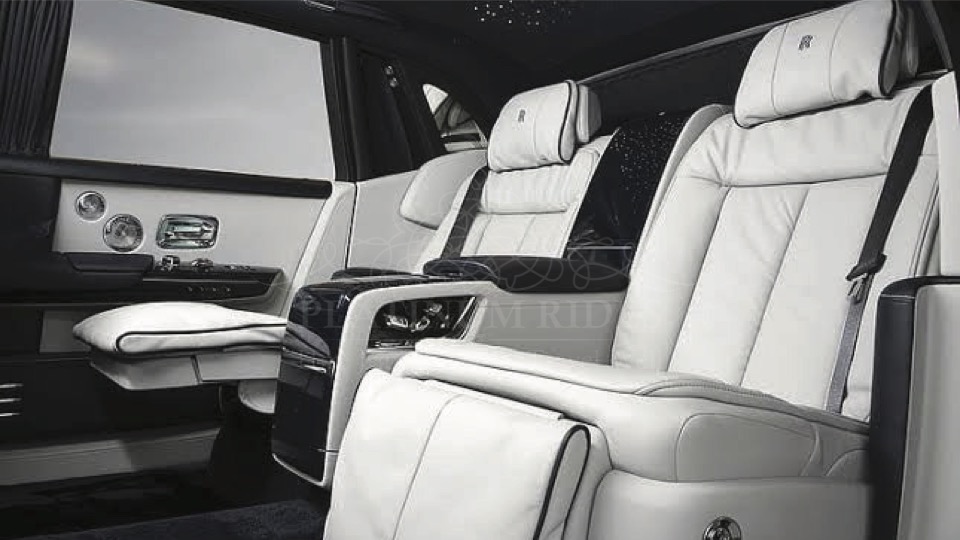 Rolls-Royce-Phantom-Interior-02